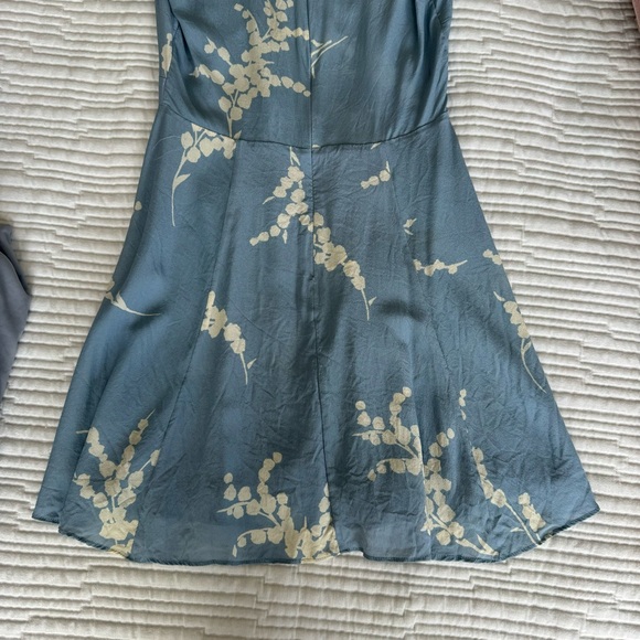 Realisation Par Blue Floral Dress - Picture 7 of 10